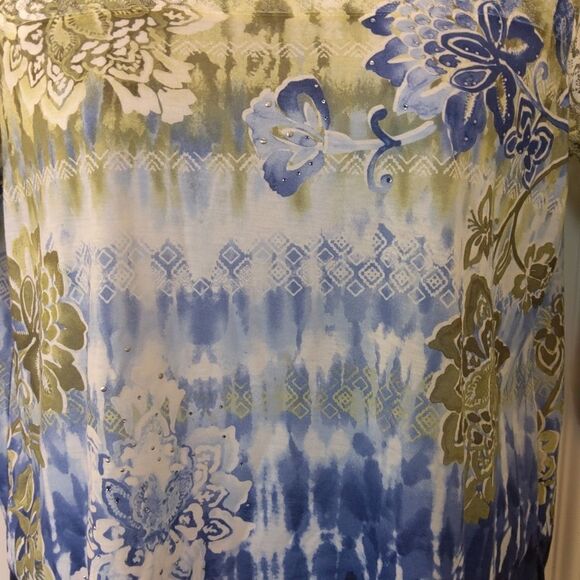 Alfred Dunner printed 3/4 lace sleeve studded blouse - Picture 4 of 14